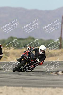 media/Oct-13-2025-Moto Forza (Mon) [[a66d839500]]/3-B Group/Session 3 (Turn 16)/